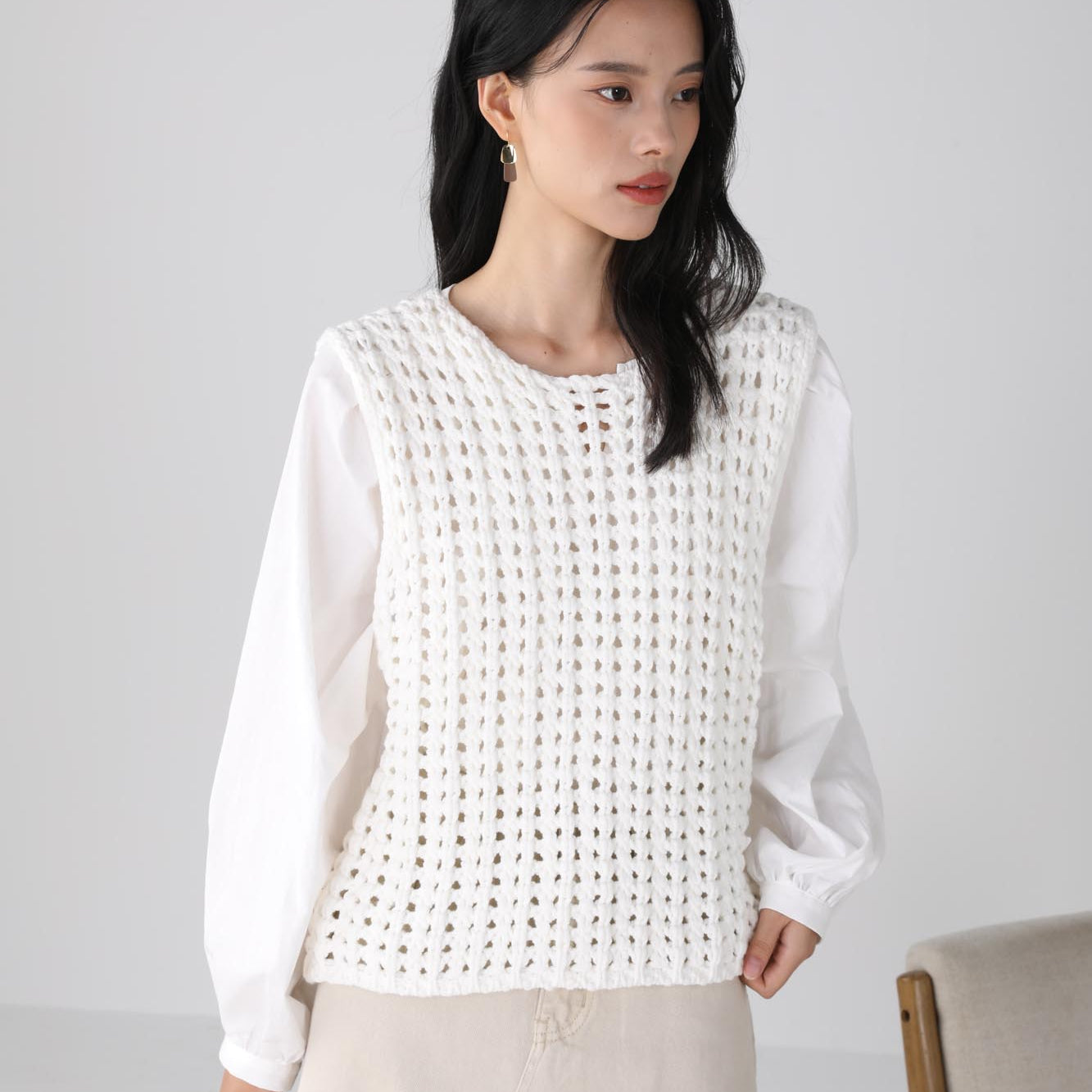 Evie heavy knit white vest top